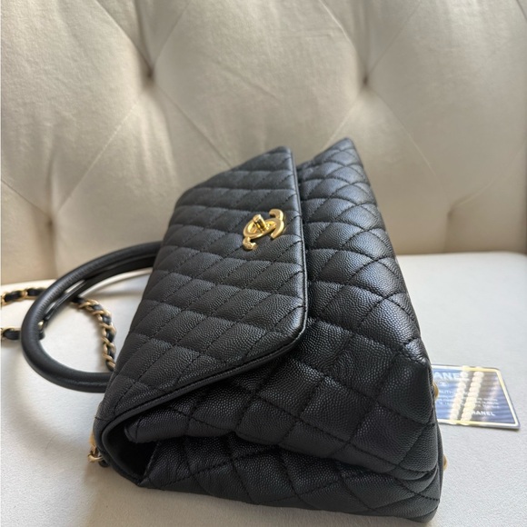 Coco CHANEL Black Caviar Top handle with Gold Accents - Picture 3 of 11